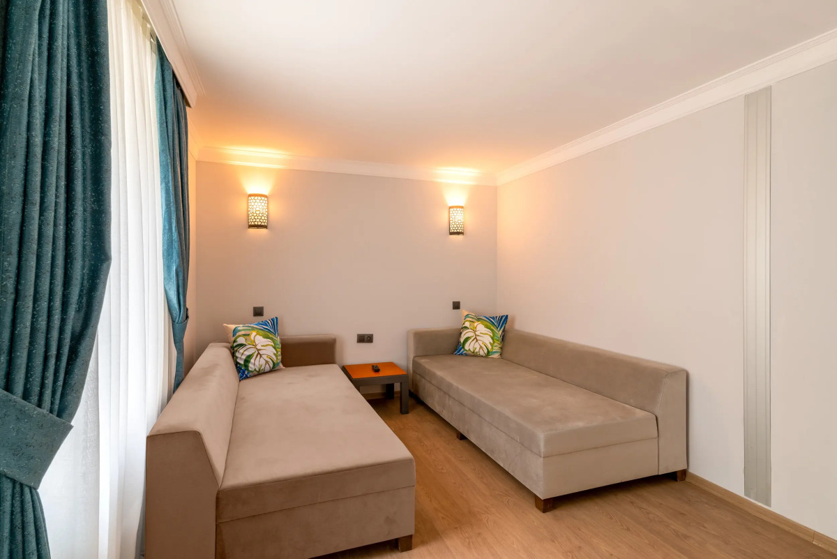 Gravel Hotels Select