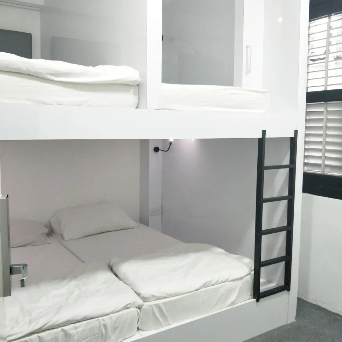 Wink @ Mosque Street