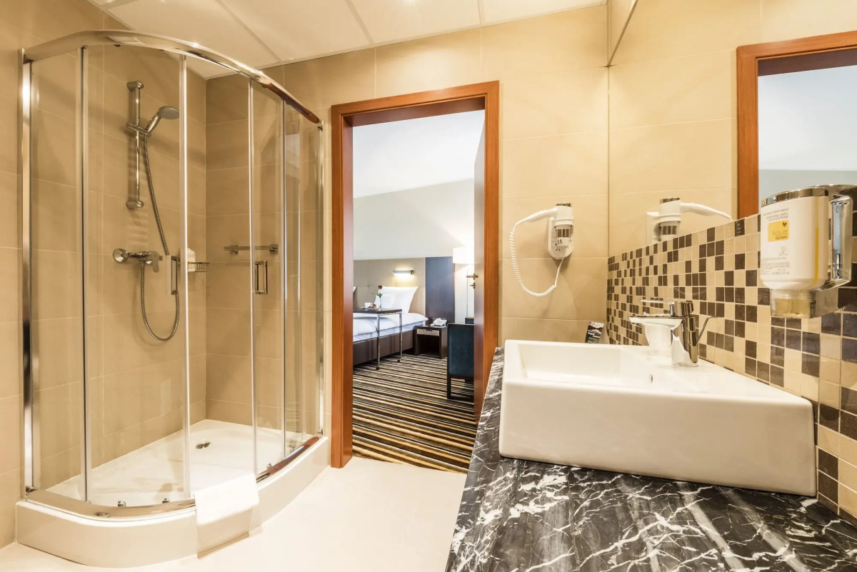 Hotel Victor Pruszków DeSilva