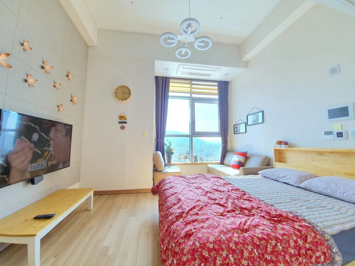 Dg House