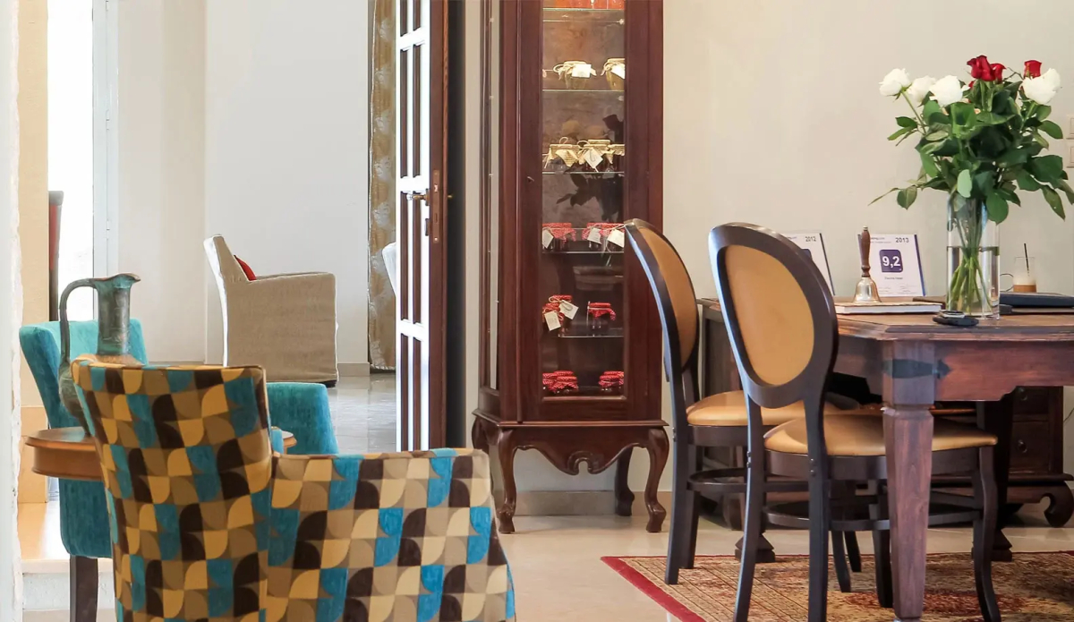 Electra Hotel