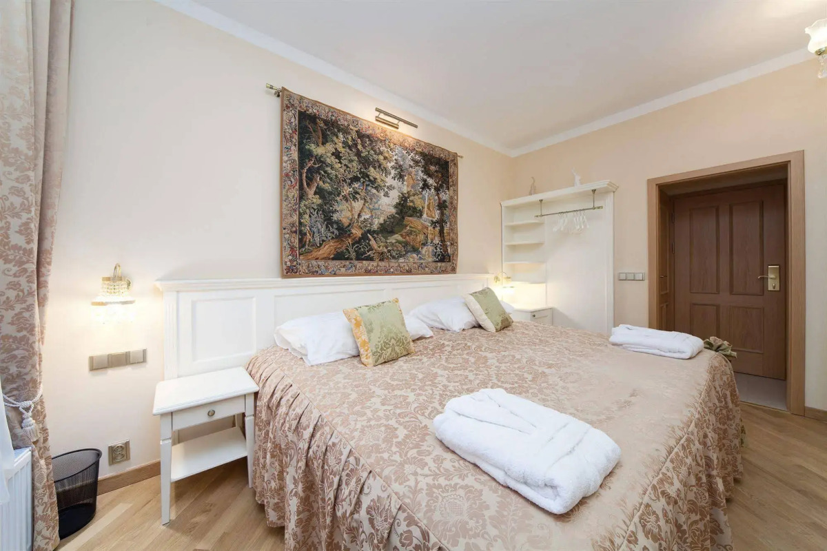 Merchant's Avenue Hotel