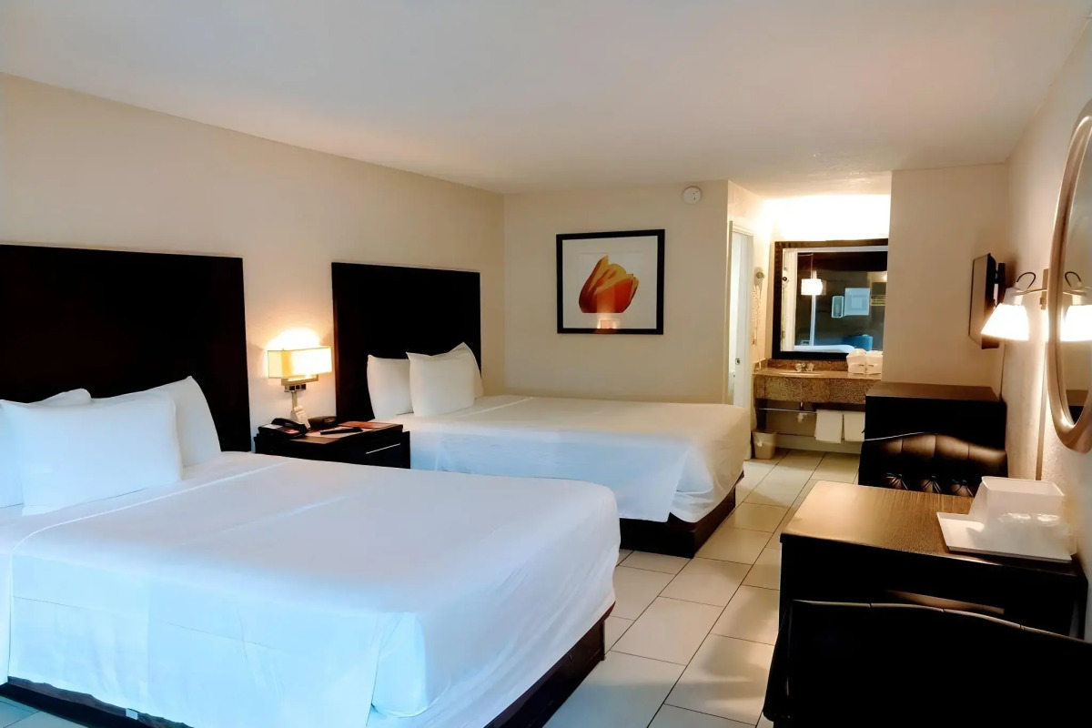 Red Carpet Inn Airport and Cruise Port Hotel Fort Lauderdale