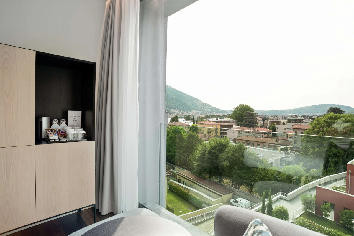 Отель Hilton Lake Como