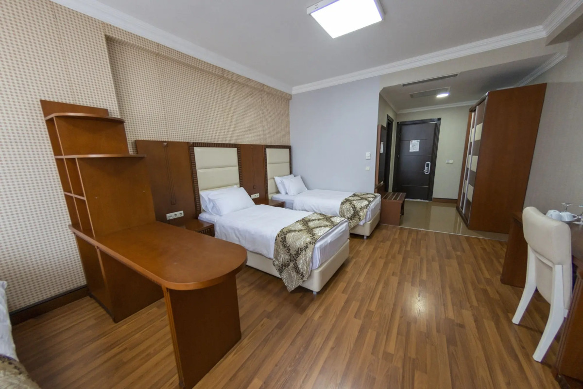 Отель Era Palace