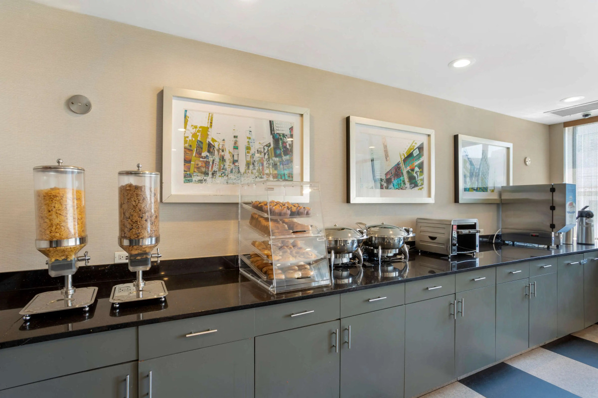 Best Western Plus Plaza Hotel