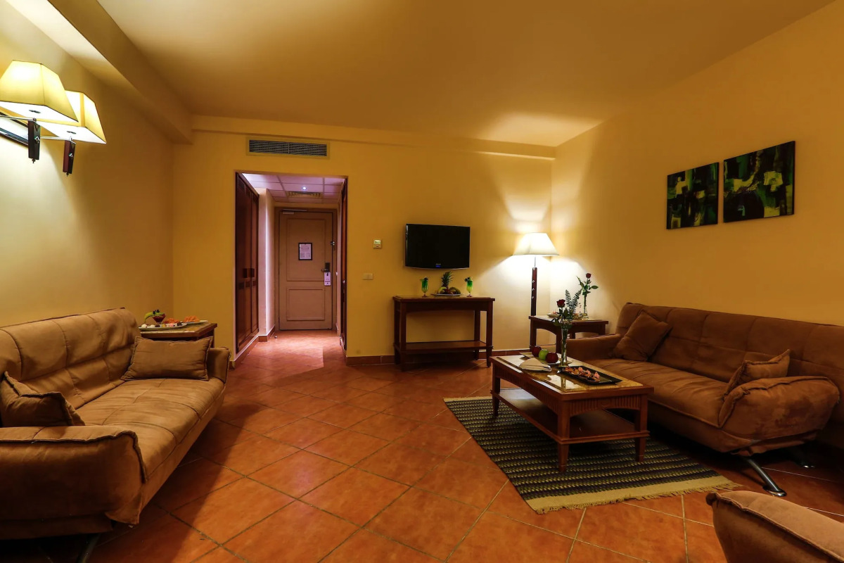 Charmillion Club Aqua Park