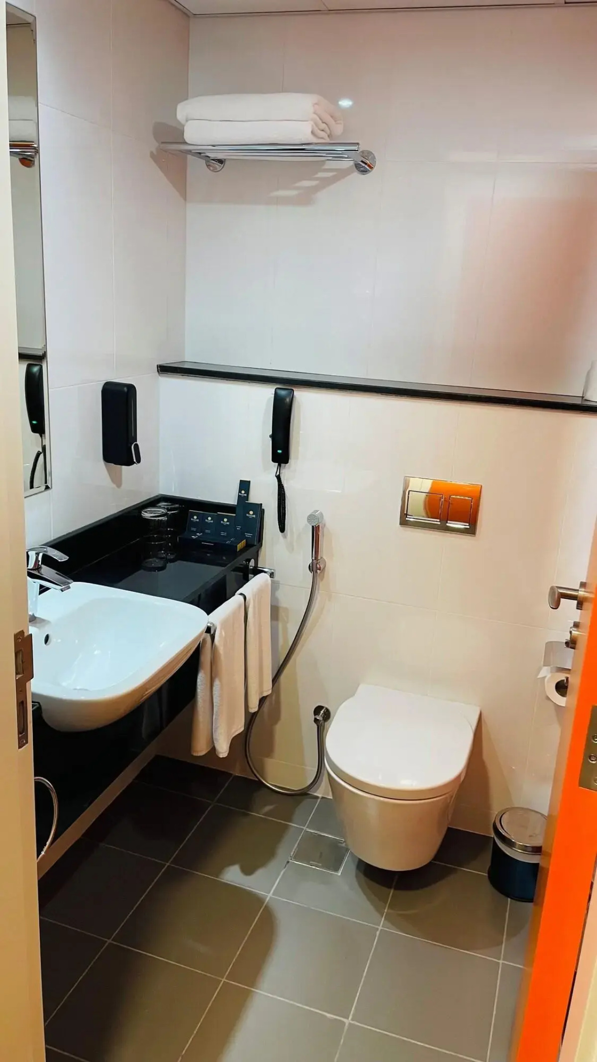 Отель Wescott Hotel