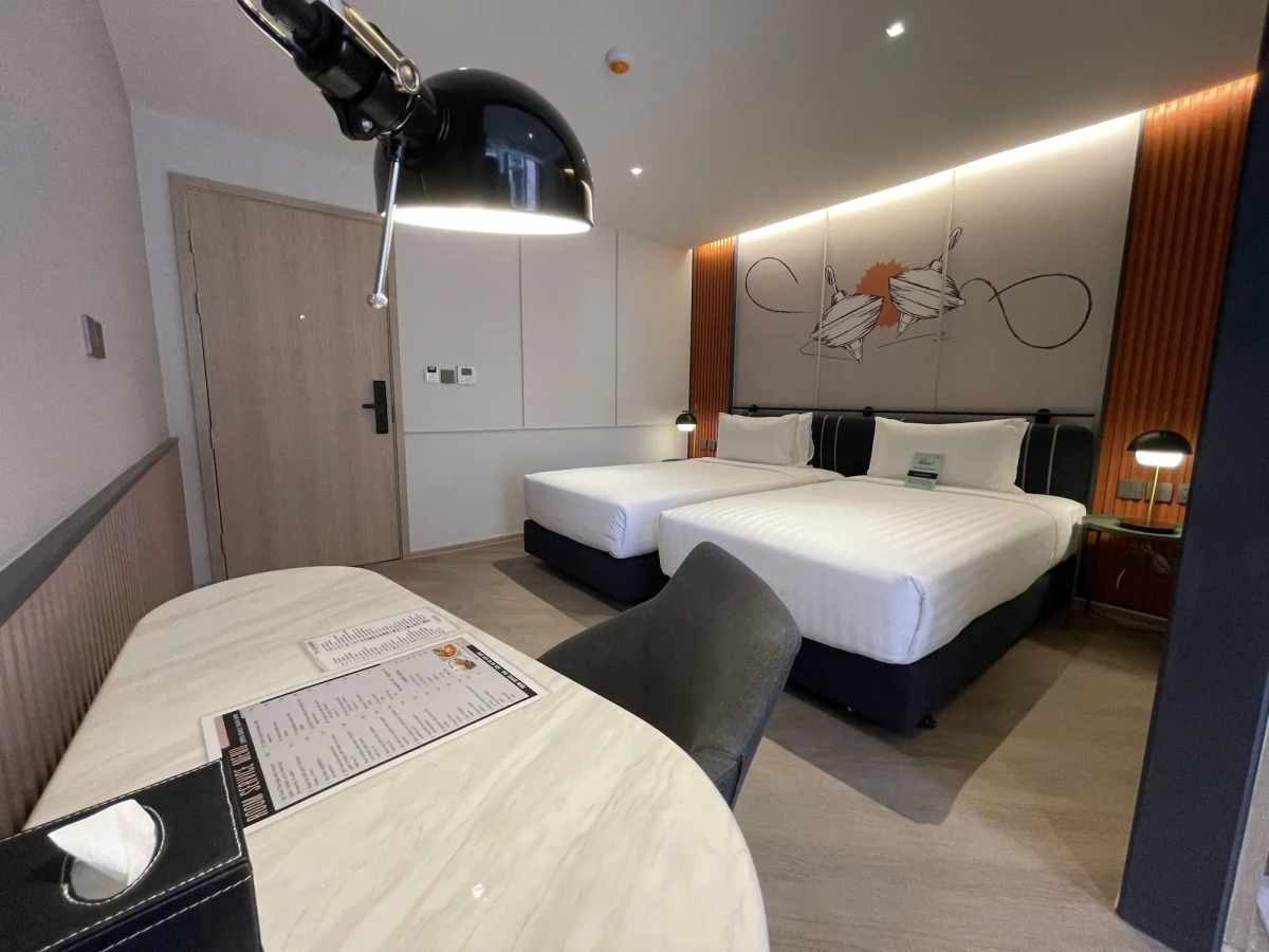 The Quart Ruamrudee by UHG