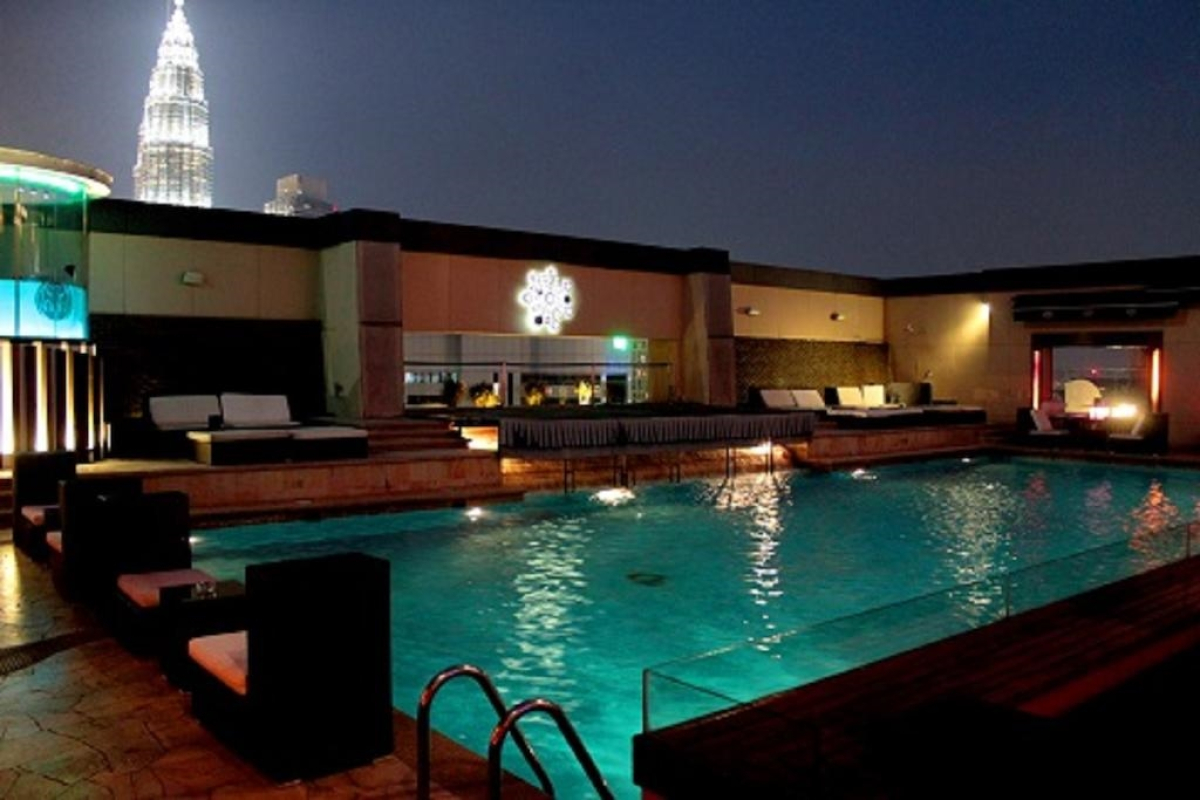 Pacific Regency Hotel Suites