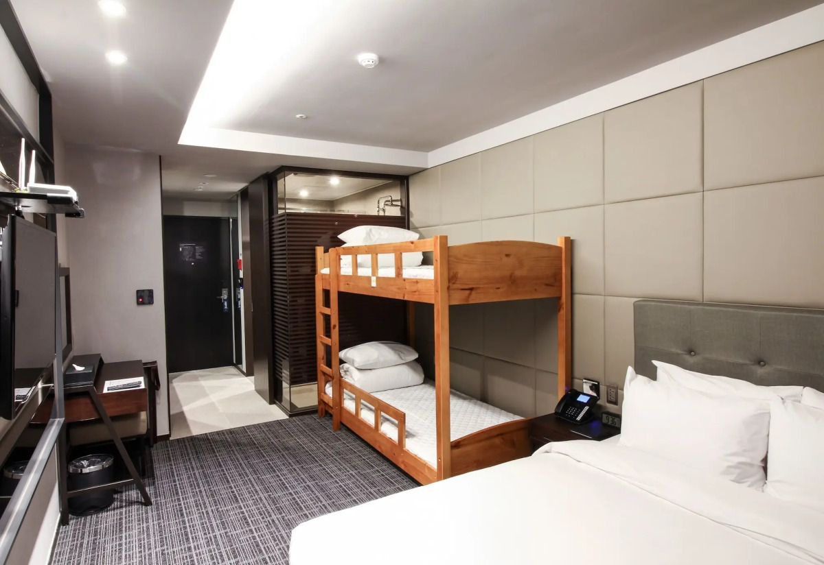 Golden Tulip Ever Yongin Hotel