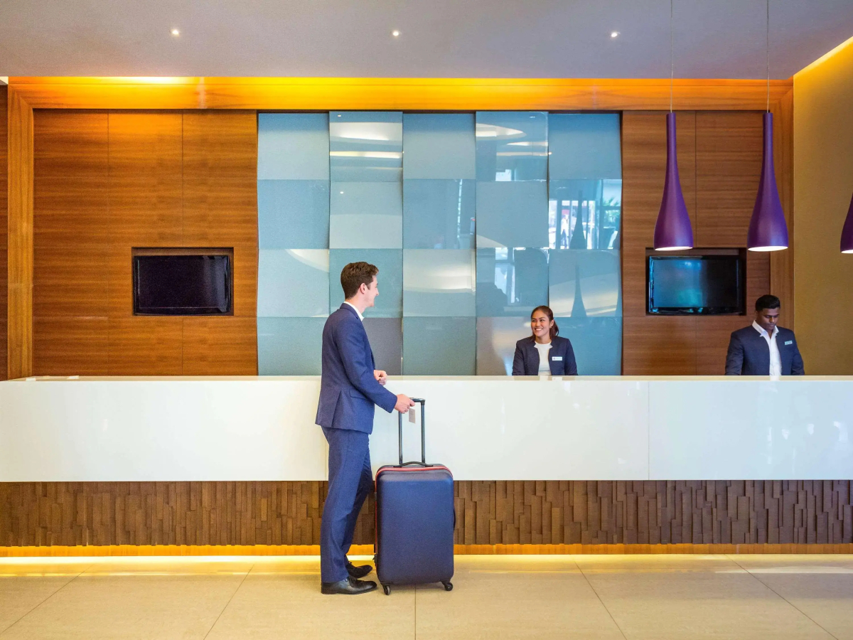 Отель Novotel Suites Mall Avenue Dubai