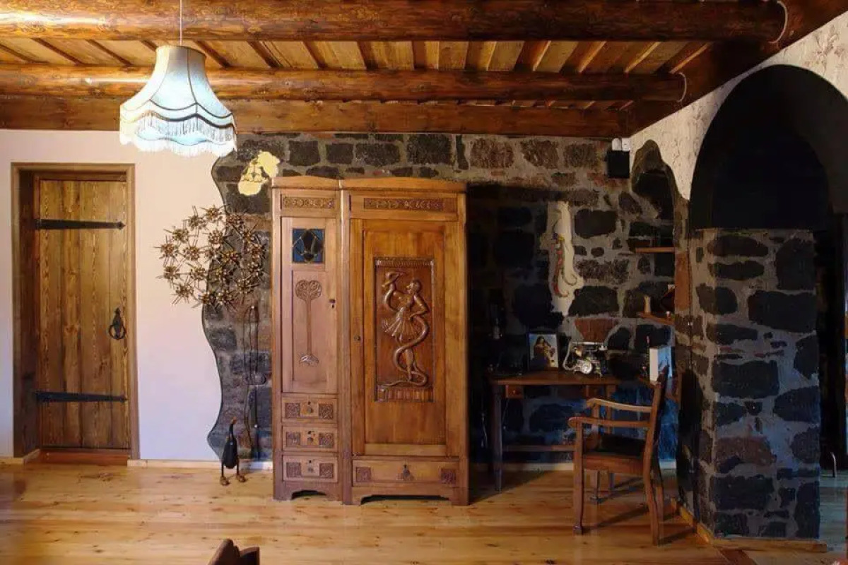 Hye Aspet Հայ Ասպետ