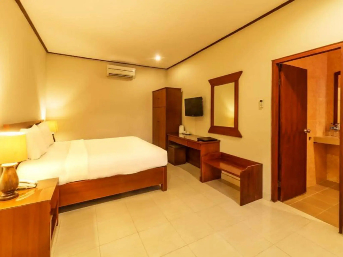 Yulia Beach Inn Kuta