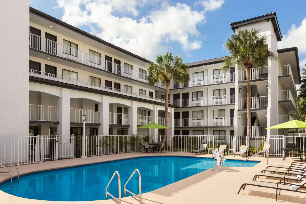 Mai Hana Hotel- Intl Drive, Trademark Collection by Wyndham