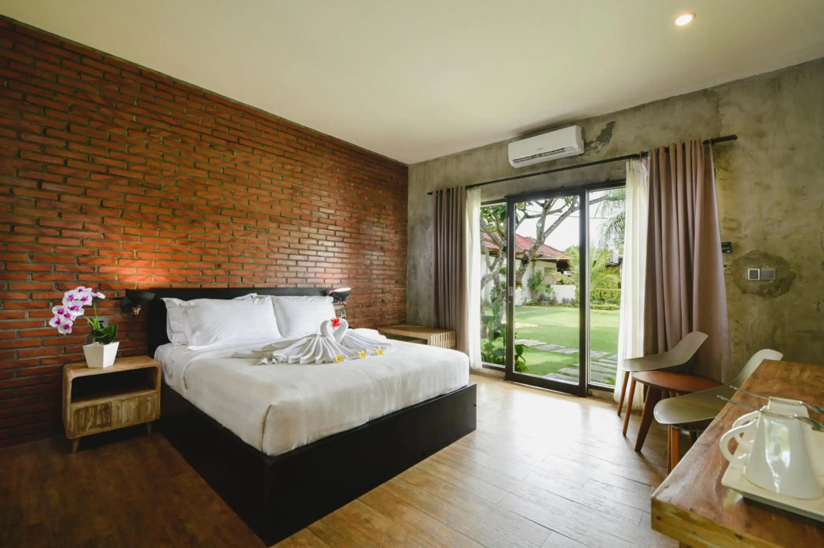 Bali Breezz Hotel