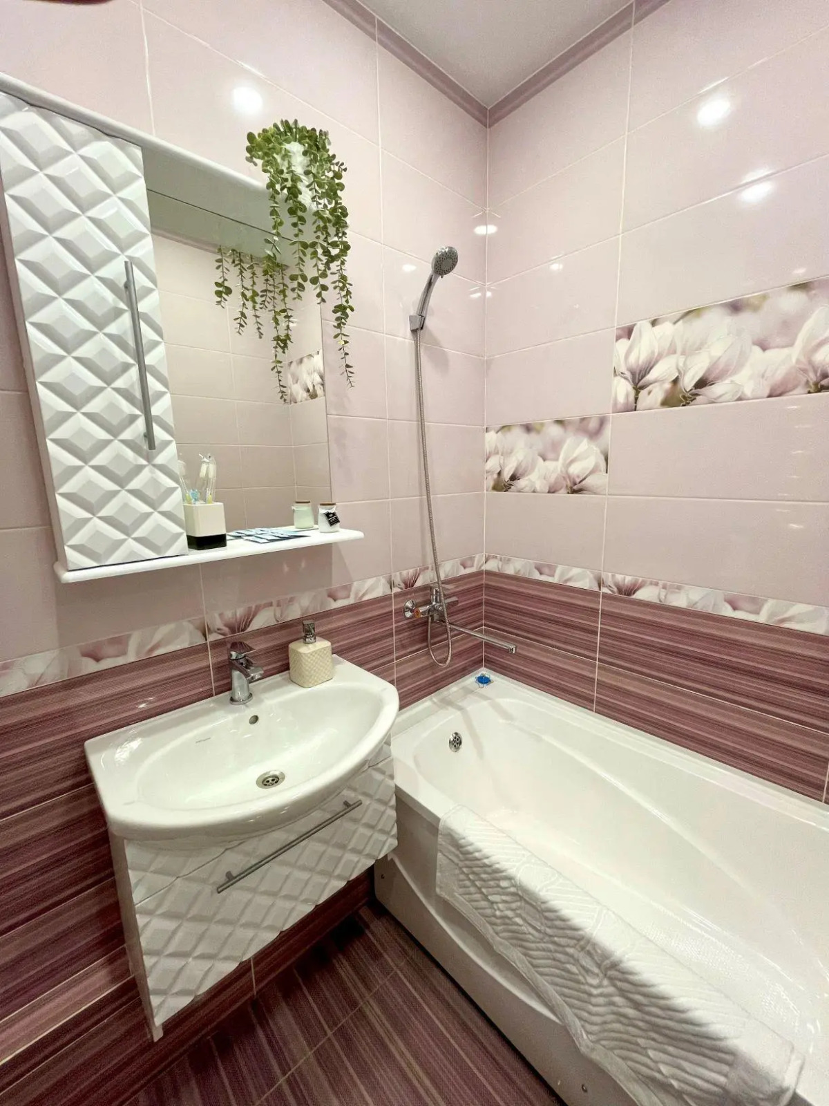 Home Hotel (Хоум Отель) на Мичурина 58