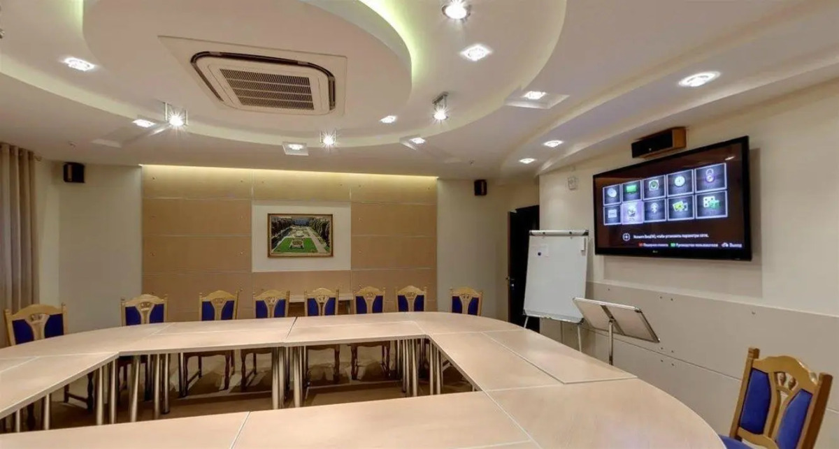 Замковый Парк-Отель