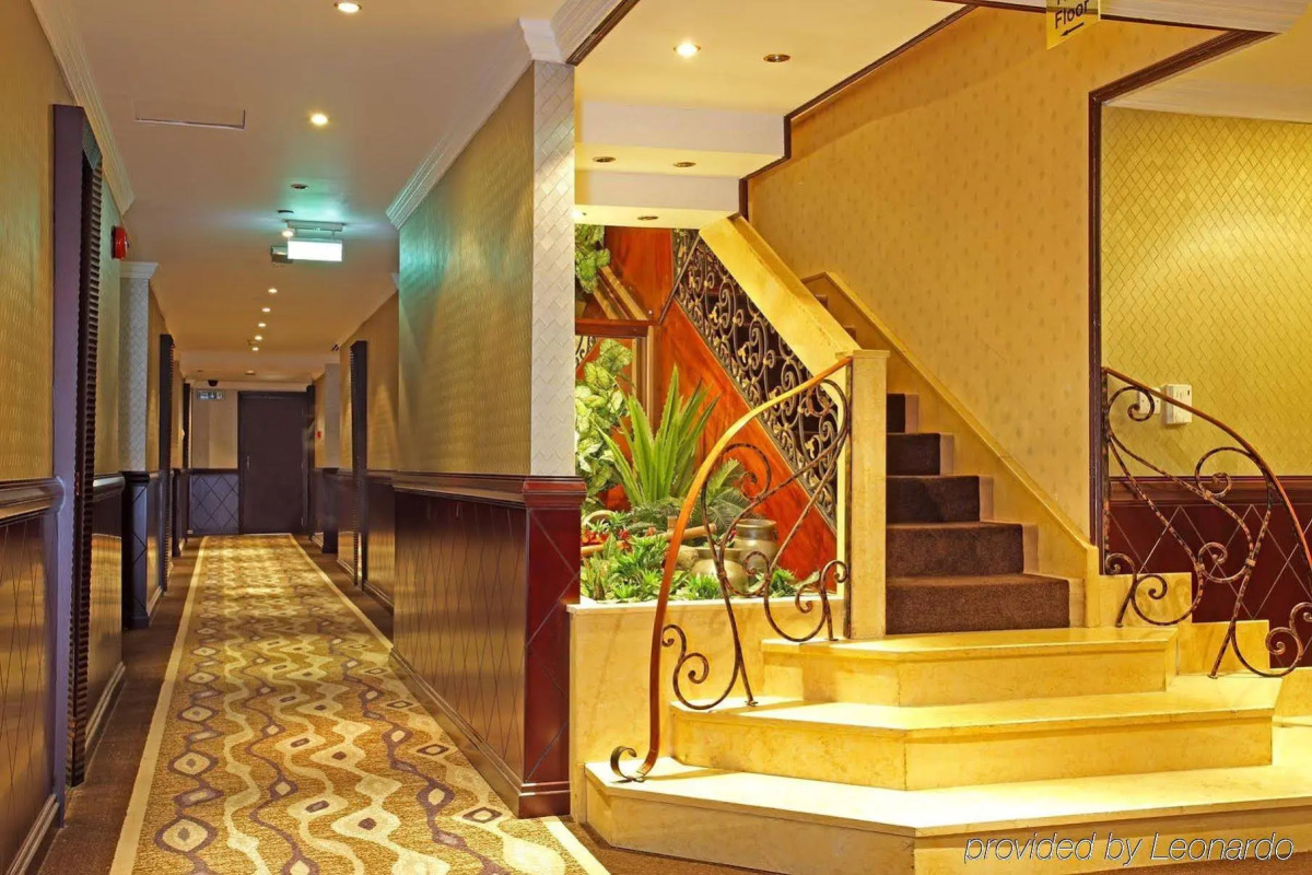 Отель Carlton Tower Hotel