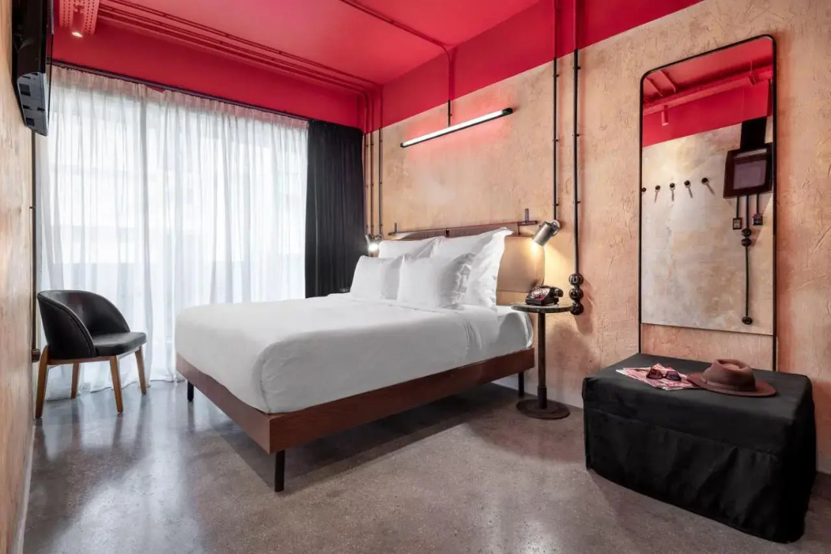 Dave Red Athens Hotel