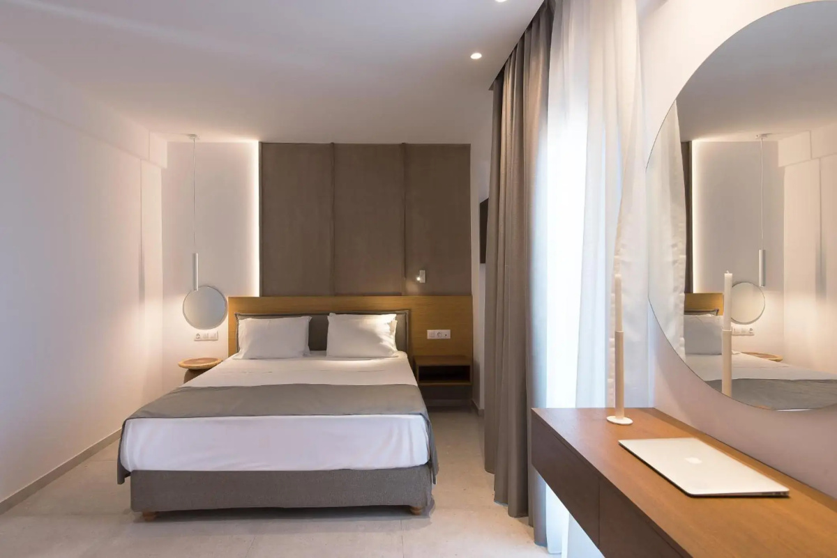 Nami Hotel & Suites
