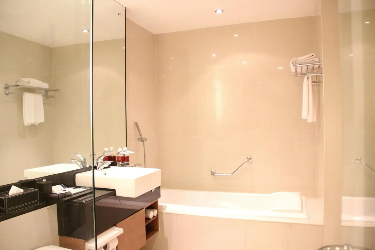 Grand Aston Medan
