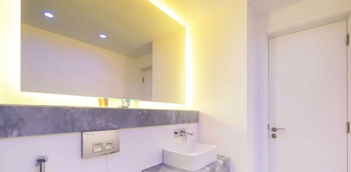 LUX - The Pad Executive Suite 4