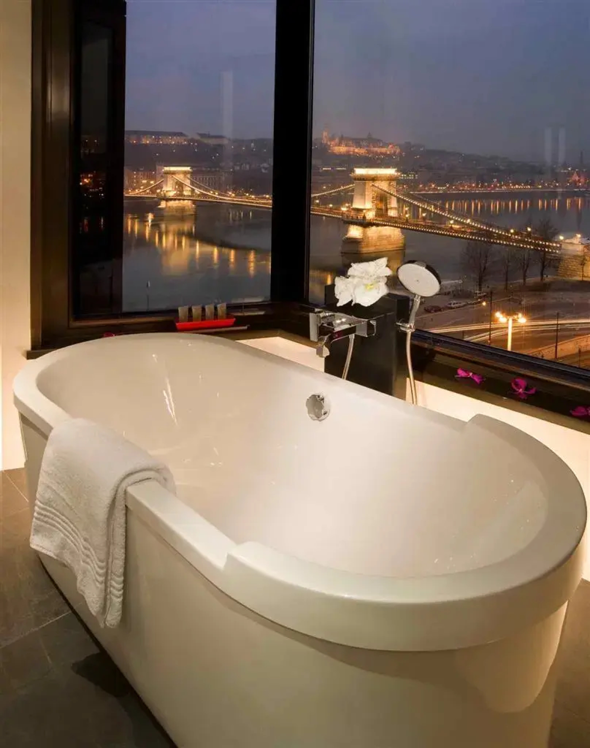 Sofitel Budapest Chain Bridge