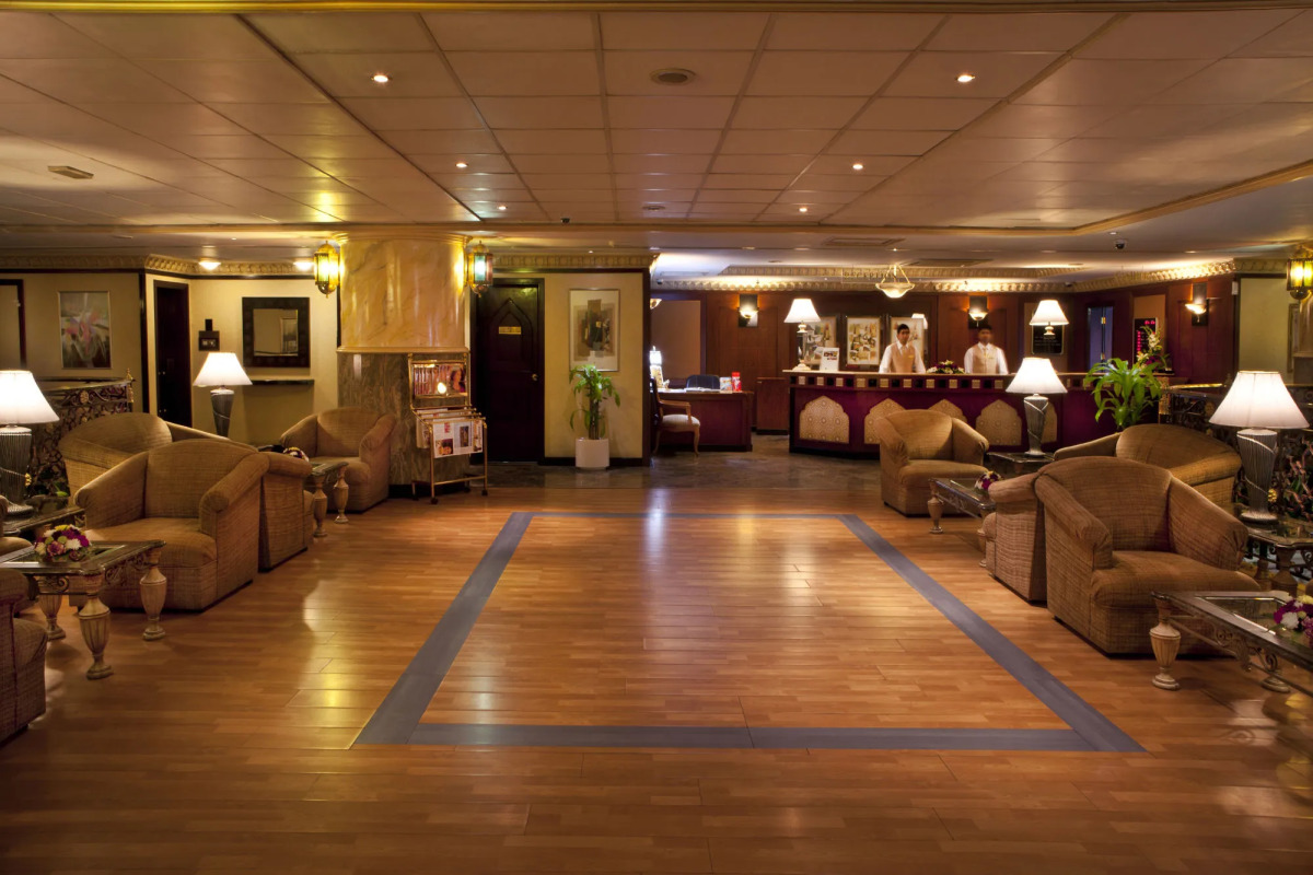 Landmark Plaza Hotel