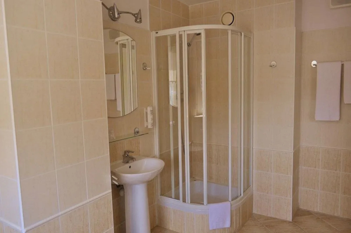 Hotel Wilanów Warszawa by DeSilva