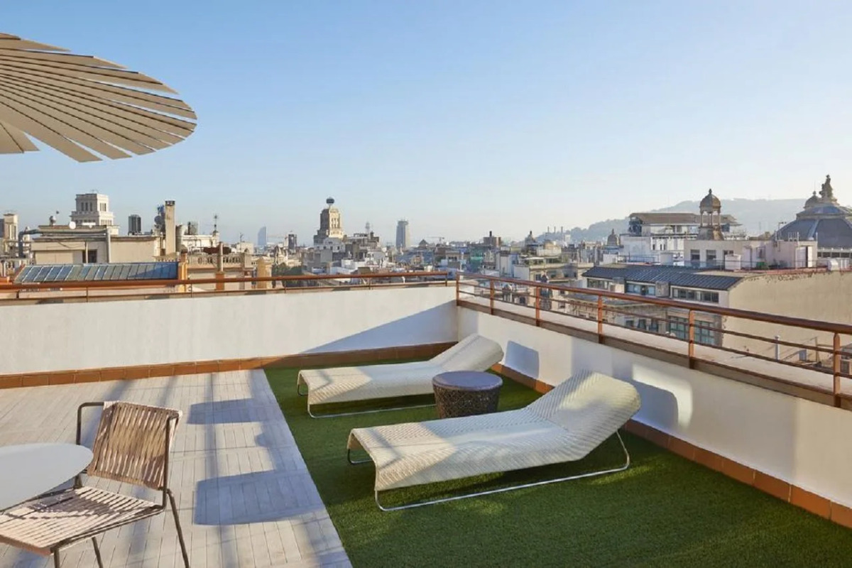 Отель NH Collection Barcelona Gran Calderón