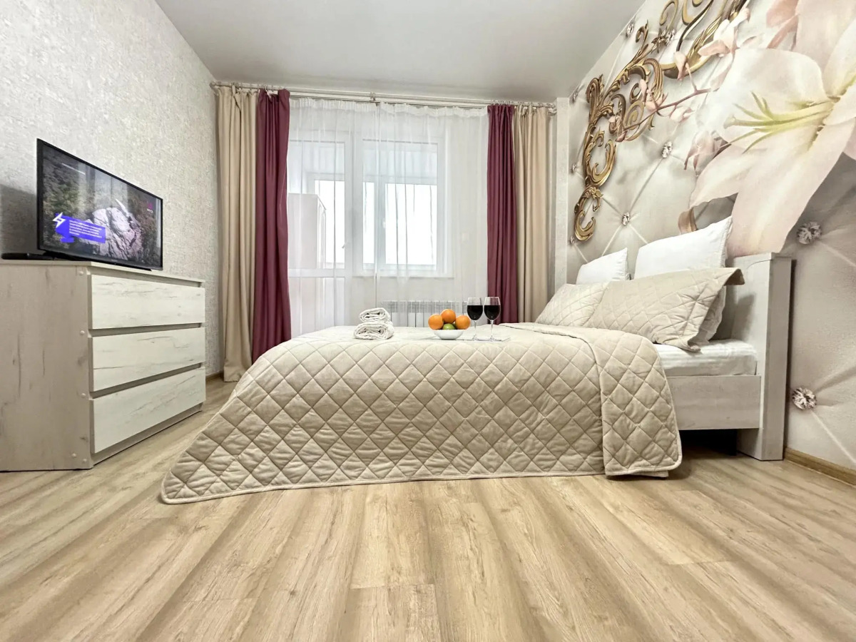 Апартаменты Четыре Сезона мкрн. Тундровый 6