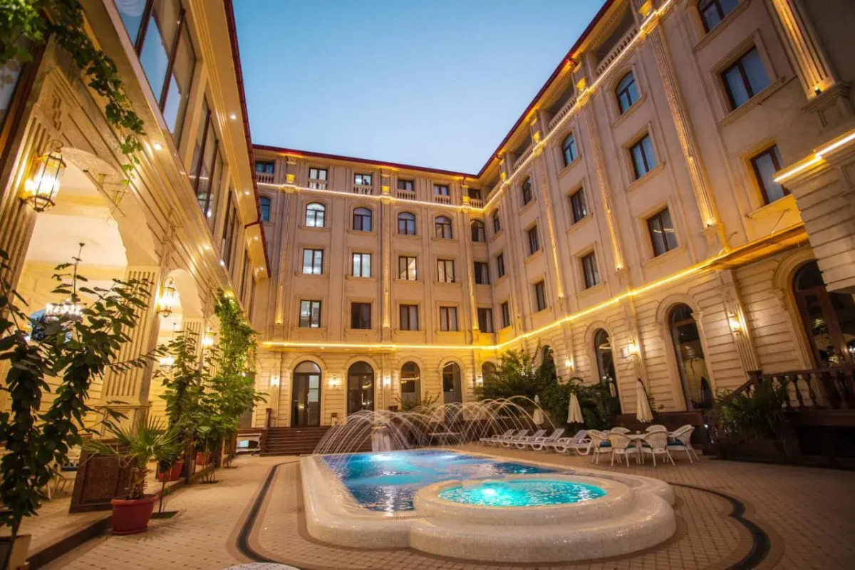 Konstantin Plaza (Константин Плаза)