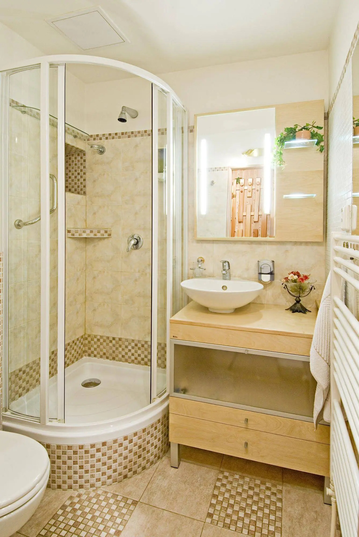 Alice Apartment House