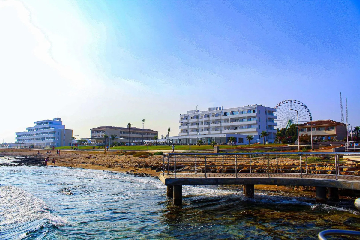 Piere Anne Beach Hotel