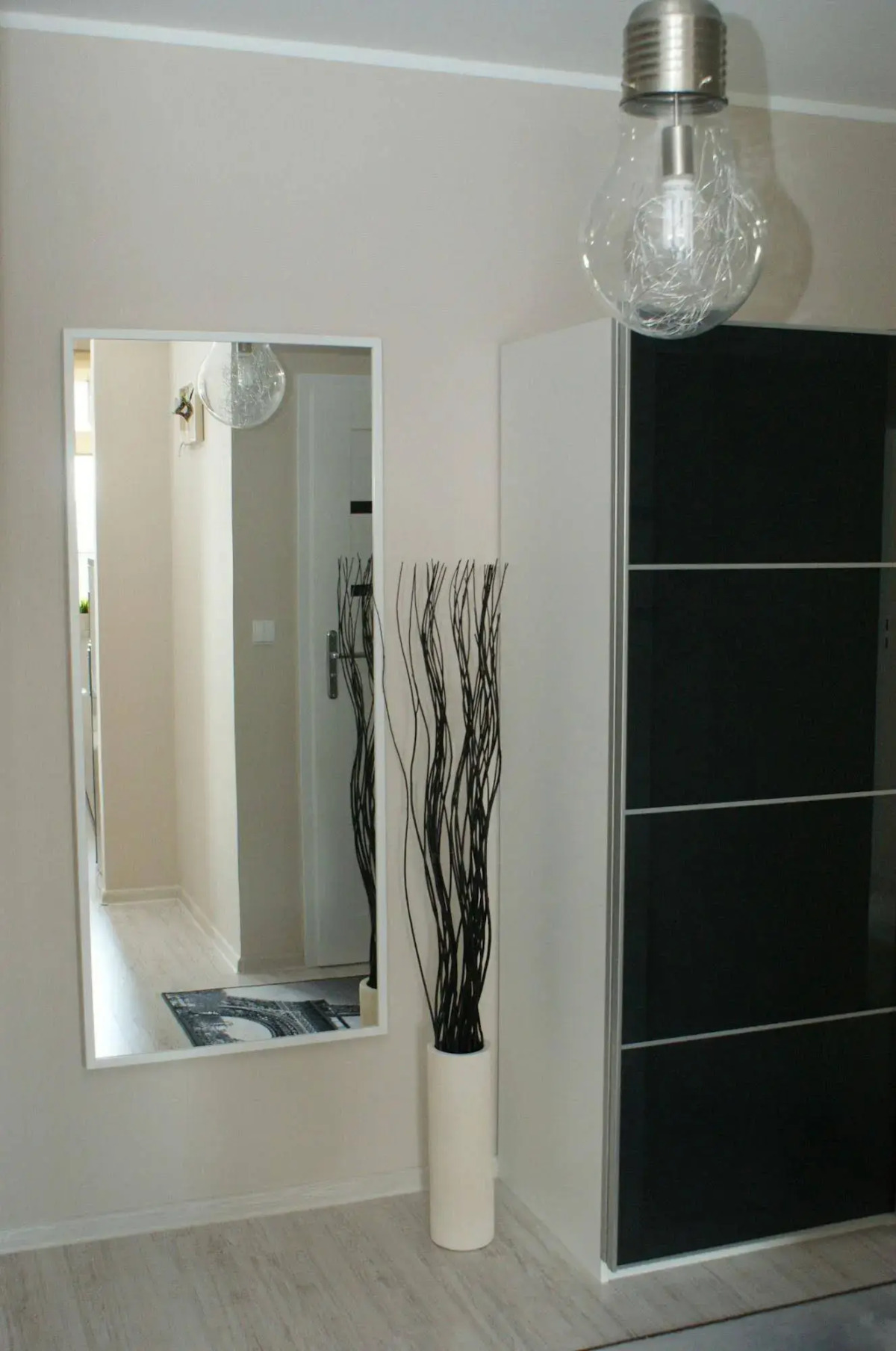 IRS ROYAL APARTMENTS - IRS Aviator