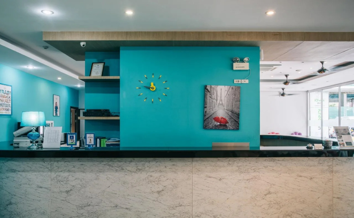 iCheck inn Central Patong