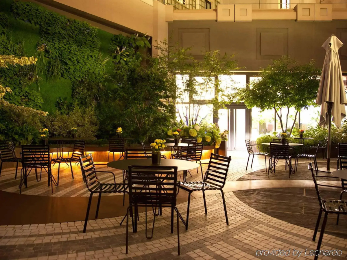 Отель Novotel Paris Les Halles