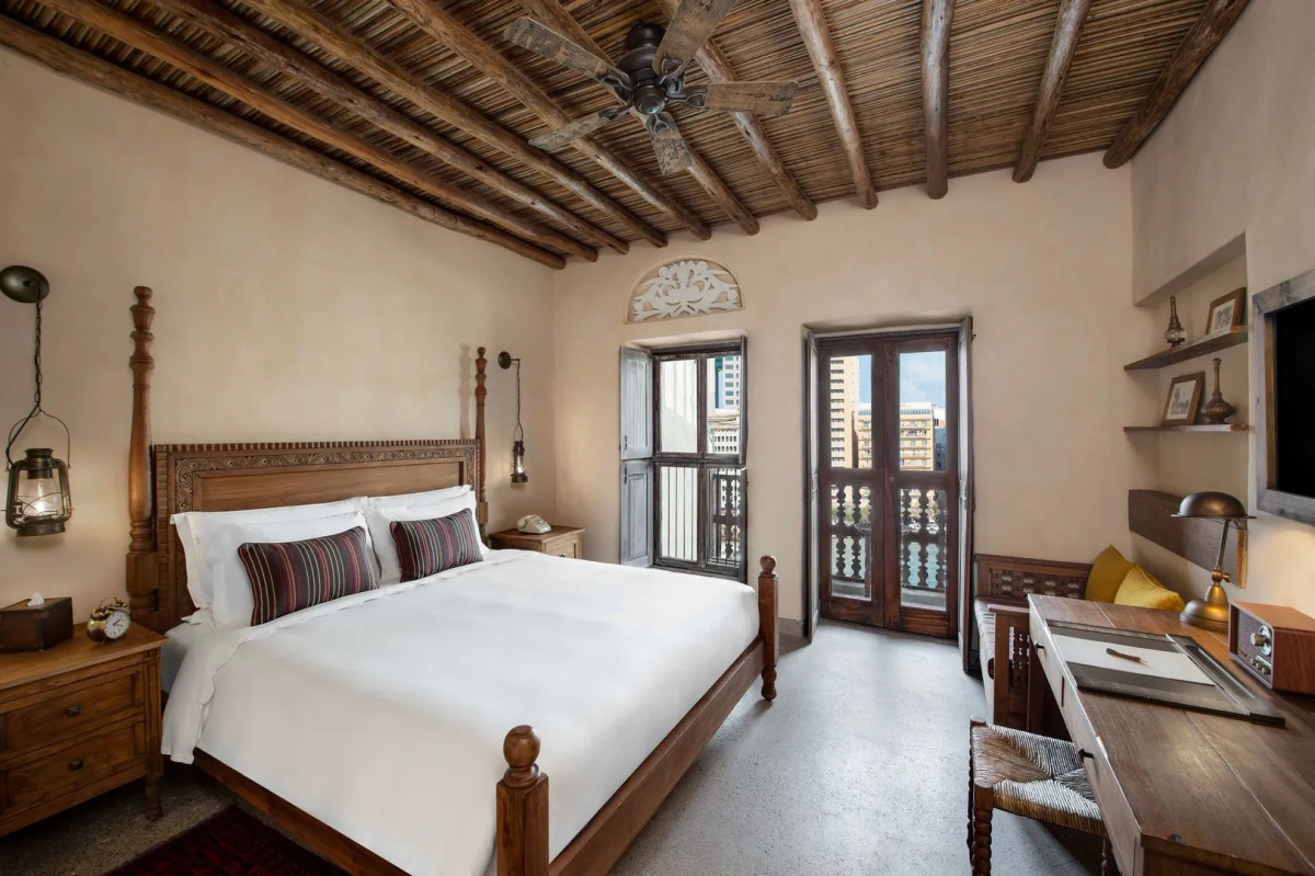 Отель Al Seef Heritage Hotel Dubai, Curio Collection by Hilton