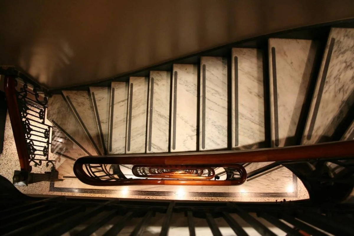 The Mansfield ( Closed)