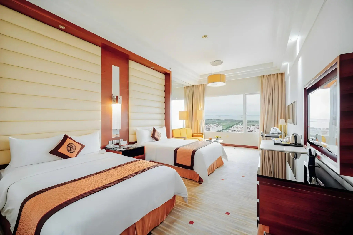 Royal Halong Hotel