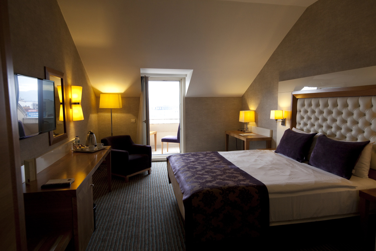 Tugcu Hotel Select