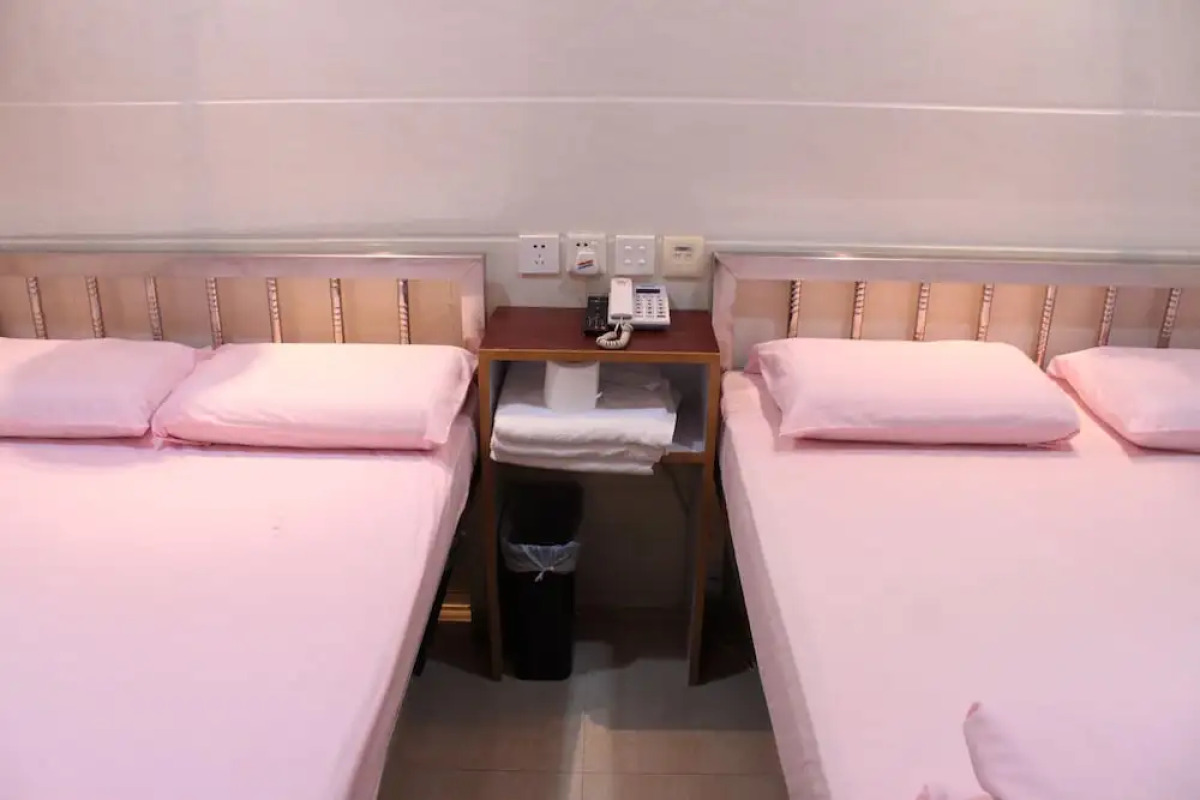 Las Vegas Guest House Carlton Group Of Hostels