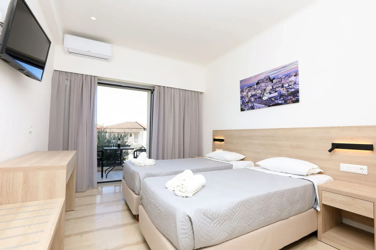 Passas Mare Apartments & Studios