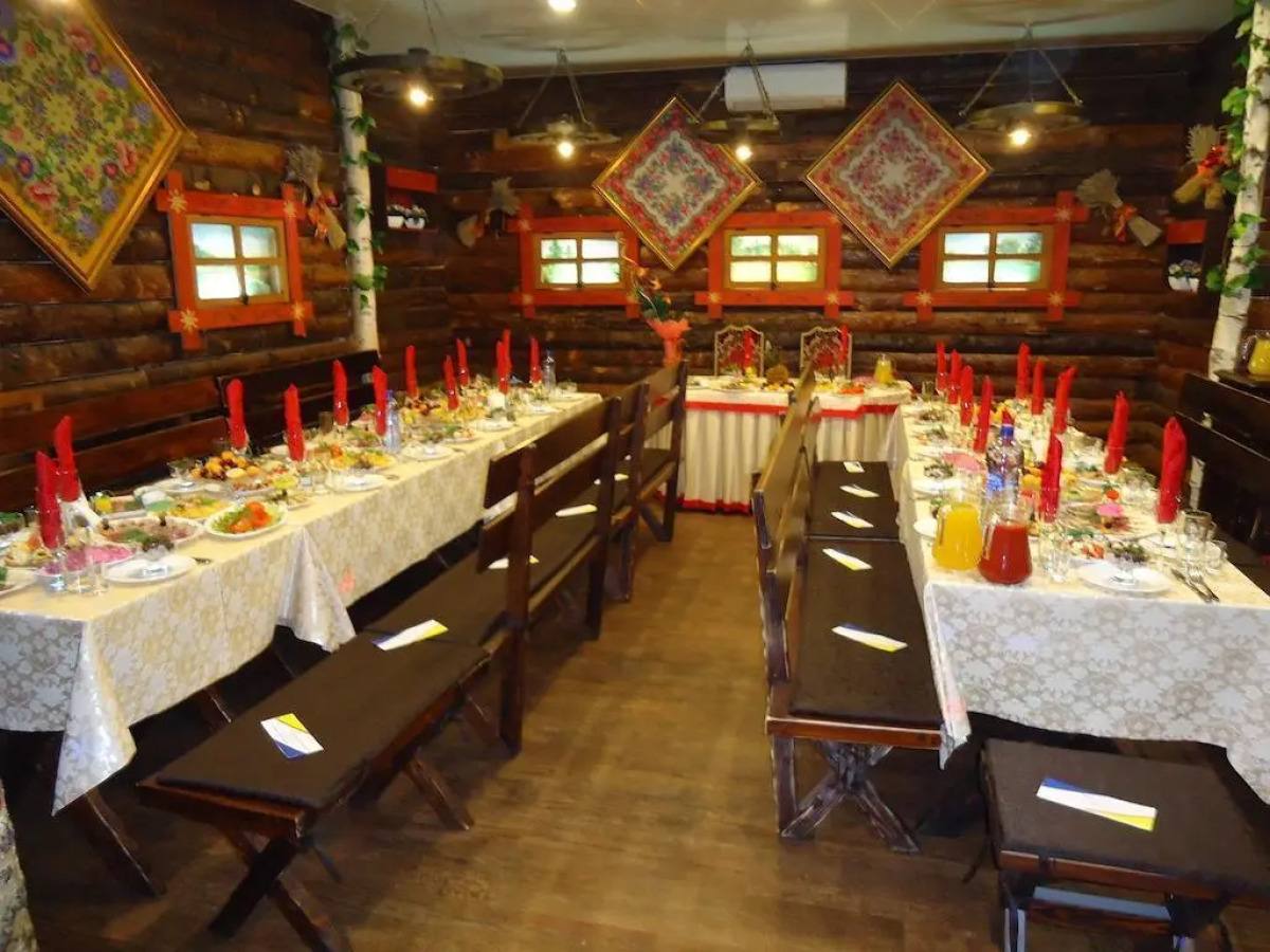 Петров Двор