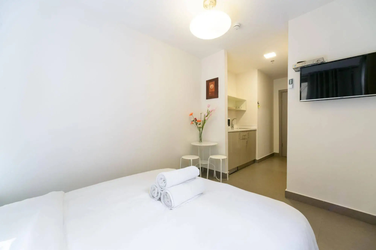 Dizengoff Inn