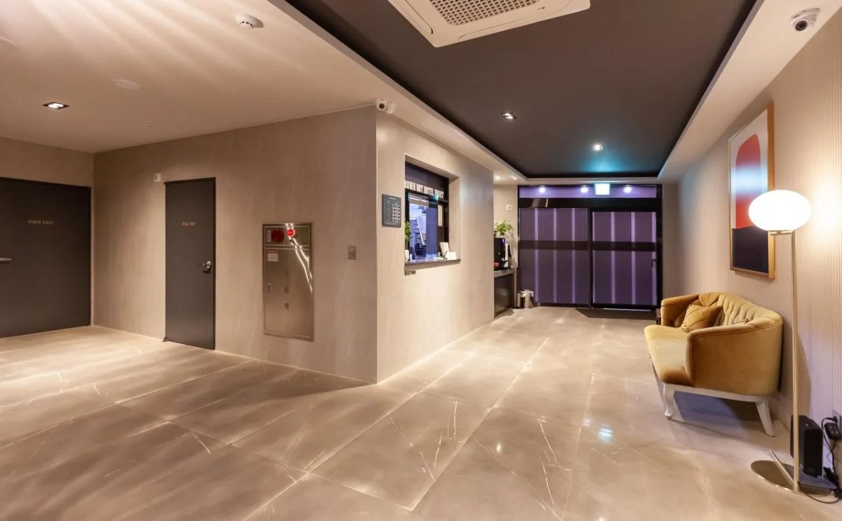 Brown Dot Hotel Hadan