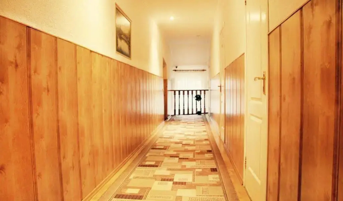 Отель Гусарский