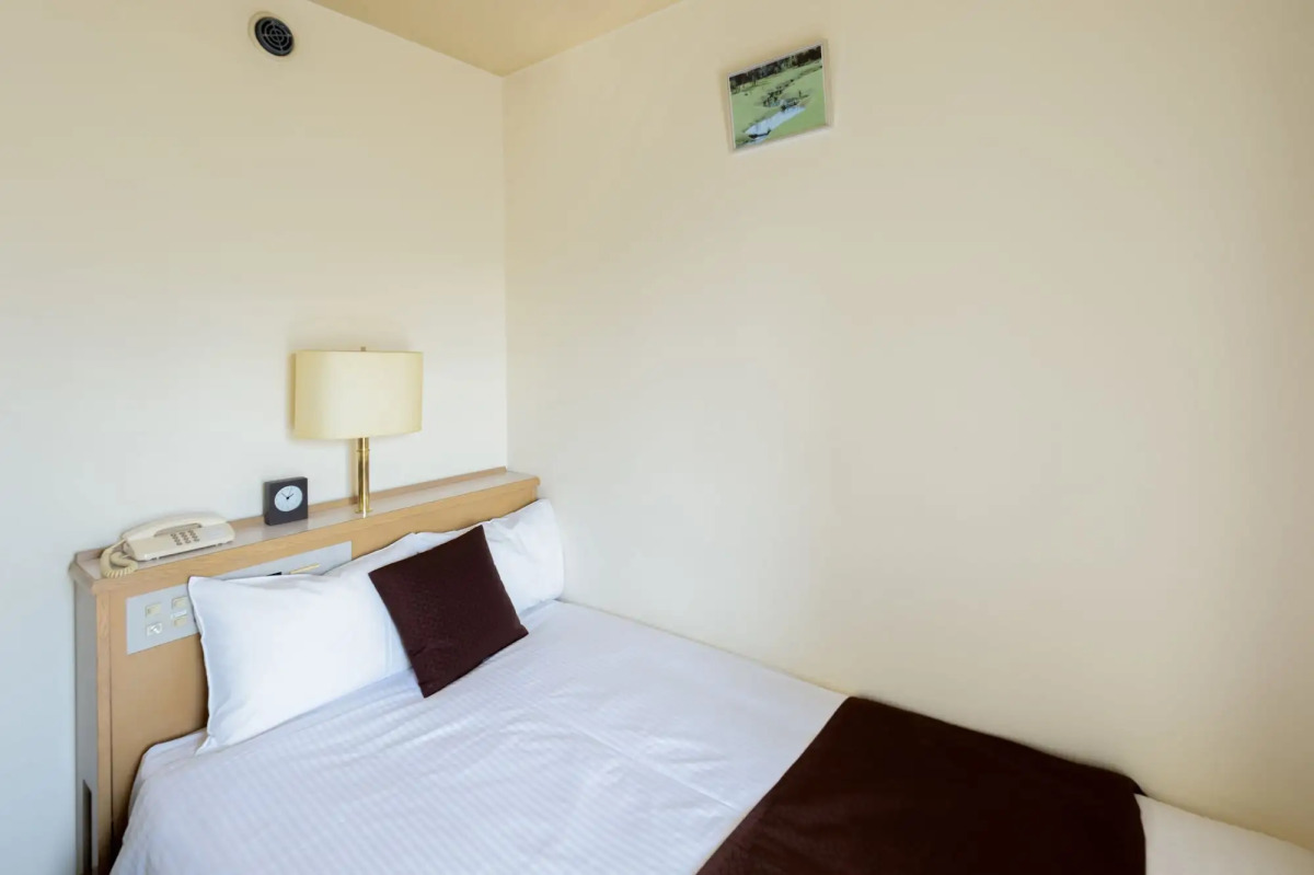 Shin Osaka Sunny Stone Hotel