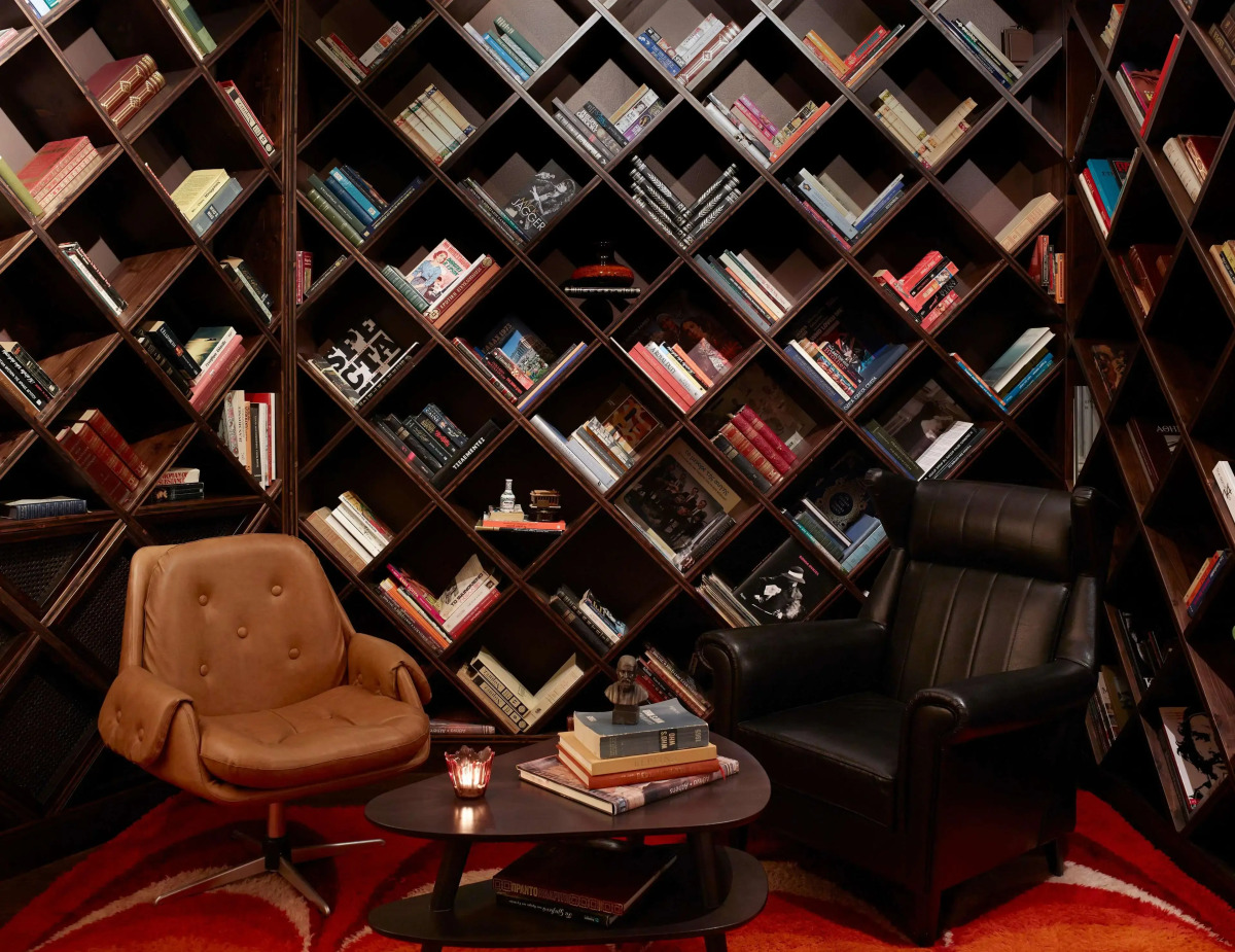 Отель Brown Acropol